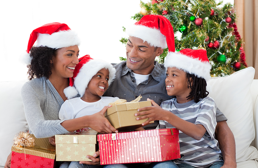 Tips & Tricks: How to Keep Your Teeth Healthy During the Holidays